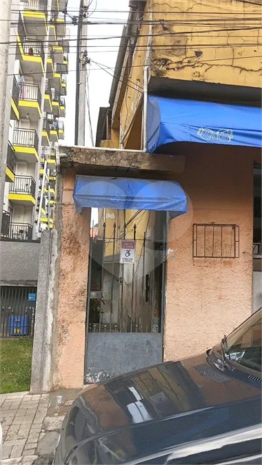 IMÓVEL COM SOBRADO + OUTRA CASA NO TERRENO, ÓTIMA PARA RENDA OU FAMÍLIA GRANDE