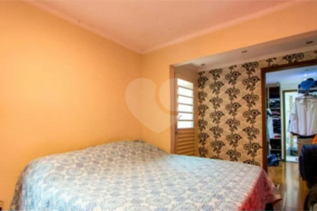 Sobrado com 150m² , 3 dormitórios , sendo 1 suíte , 1 vaga , à venda no centro de Santo André.