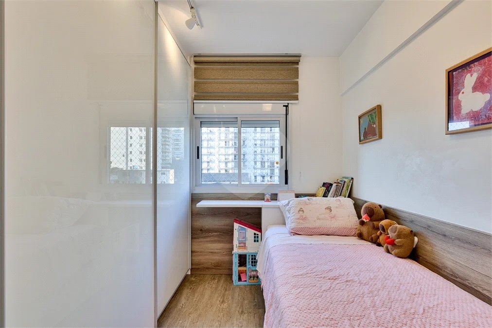 Apartamento à venda com 3 quartos, sendo 1 suíte, em Alto da Boa Vista, São Paulo, SP