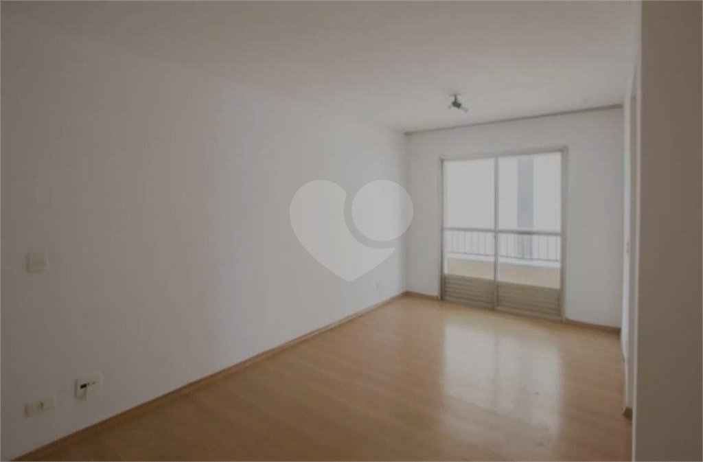Apartamento para venda no Campo Belo 72m² com 02 dormitórios 1 vaga
