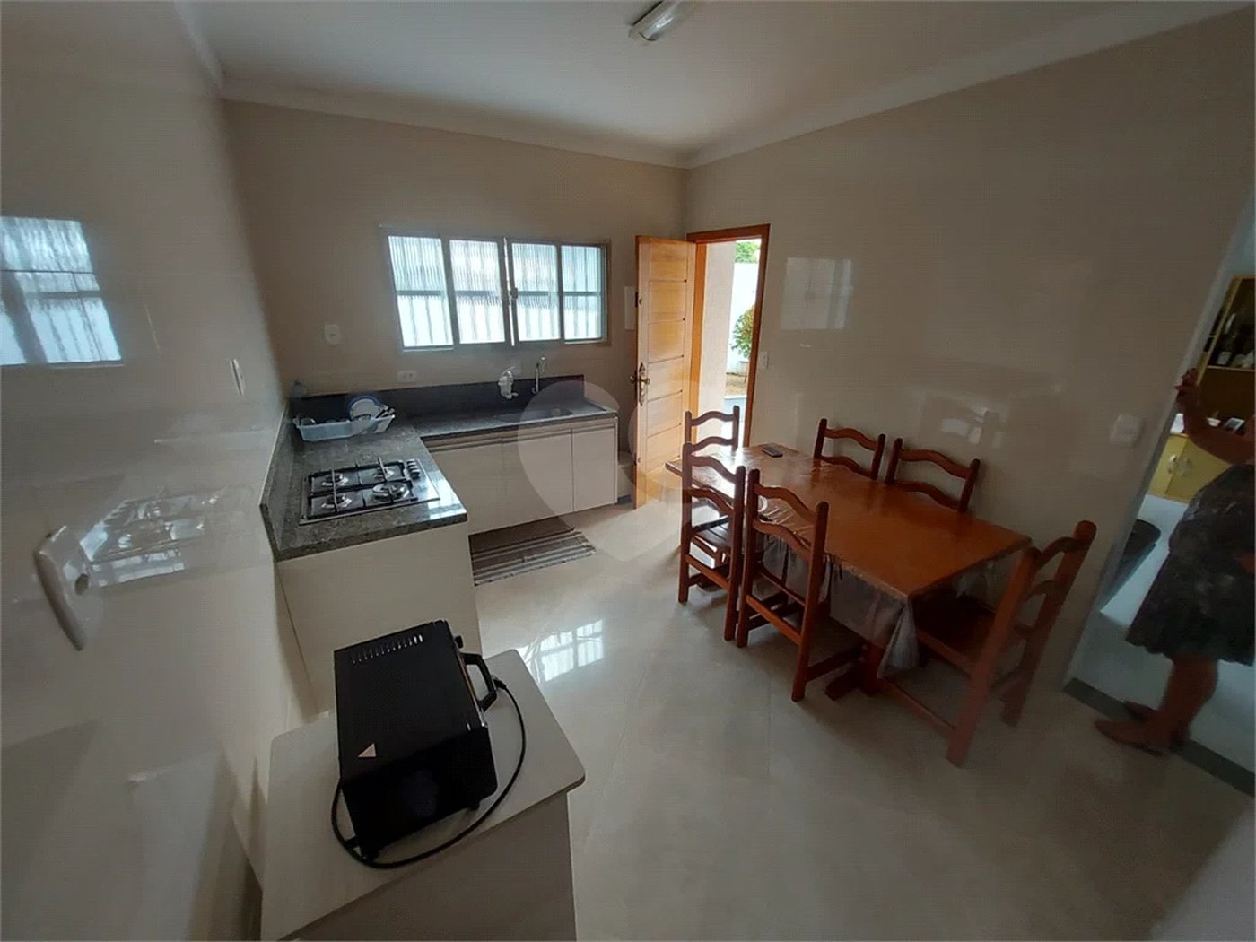 CASA TÉRREA À VENDA NA MOOCA - COM PORTEIRA FECHADA.
