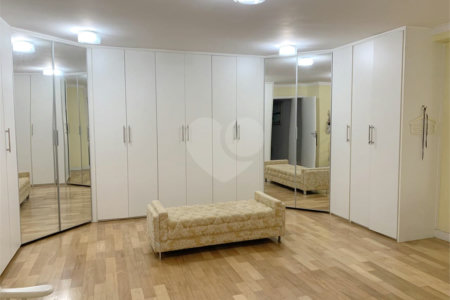 Apartamento à venda com 4 suítes em Alto da Boa Vista, São Paulo, SP