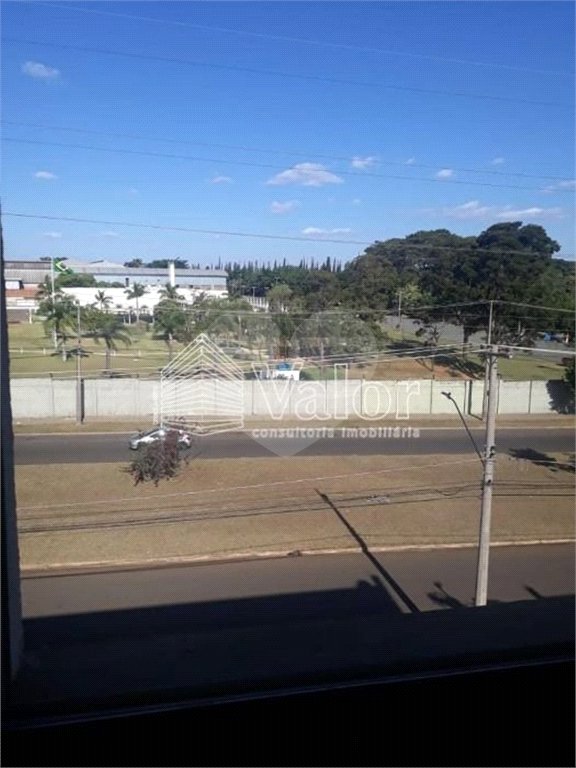 Apartamento com 2 dormitórios