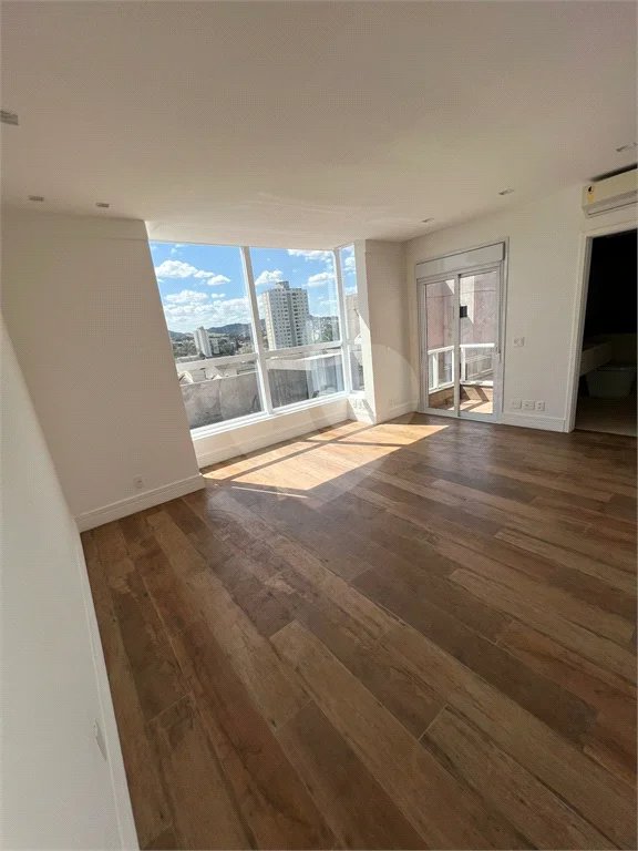 Residencial Tremembe Casa Linda - 255 mts - 04 dormit sendo 02 suites , 5 wcs - 04 vagas