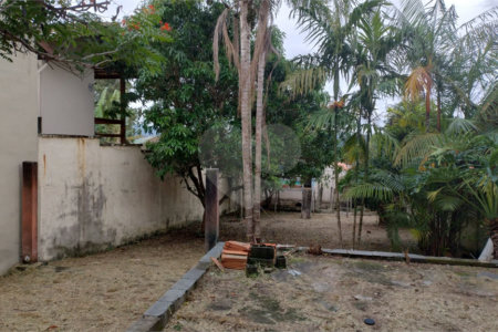 Terreno em Atibaia com 390 m² bairro Jardim dos Pinheiros e pronto para construir