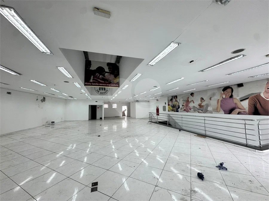 PRÉDIO COMERCIAL DE 944 M² PARA LOCAÇÃO | LOCALIZAÇÃO ESTRATÉGICA, GRANDE VISIBILIDADE E EXCELENTE POTENCIAL COMERCIAL