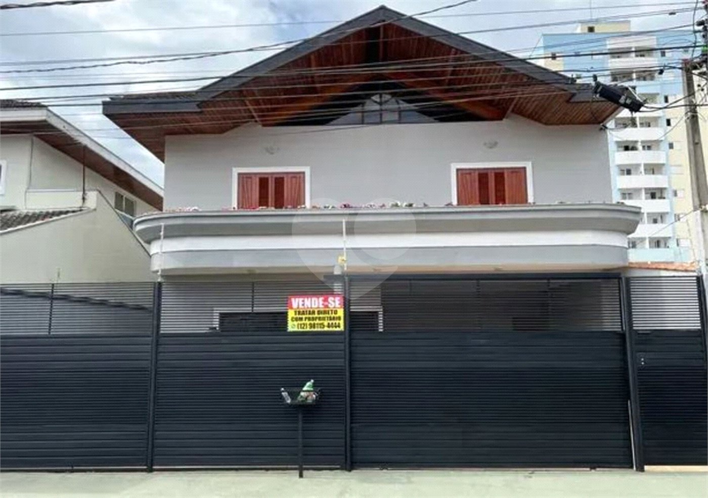 CASA A VENDA 420M², 5 DORMITORIOS, 4 BANHEIROS, 2 VAGAS, BAIRRO JARDIM PARAISO- SÃO JOSÉ DOS CAMPOS/