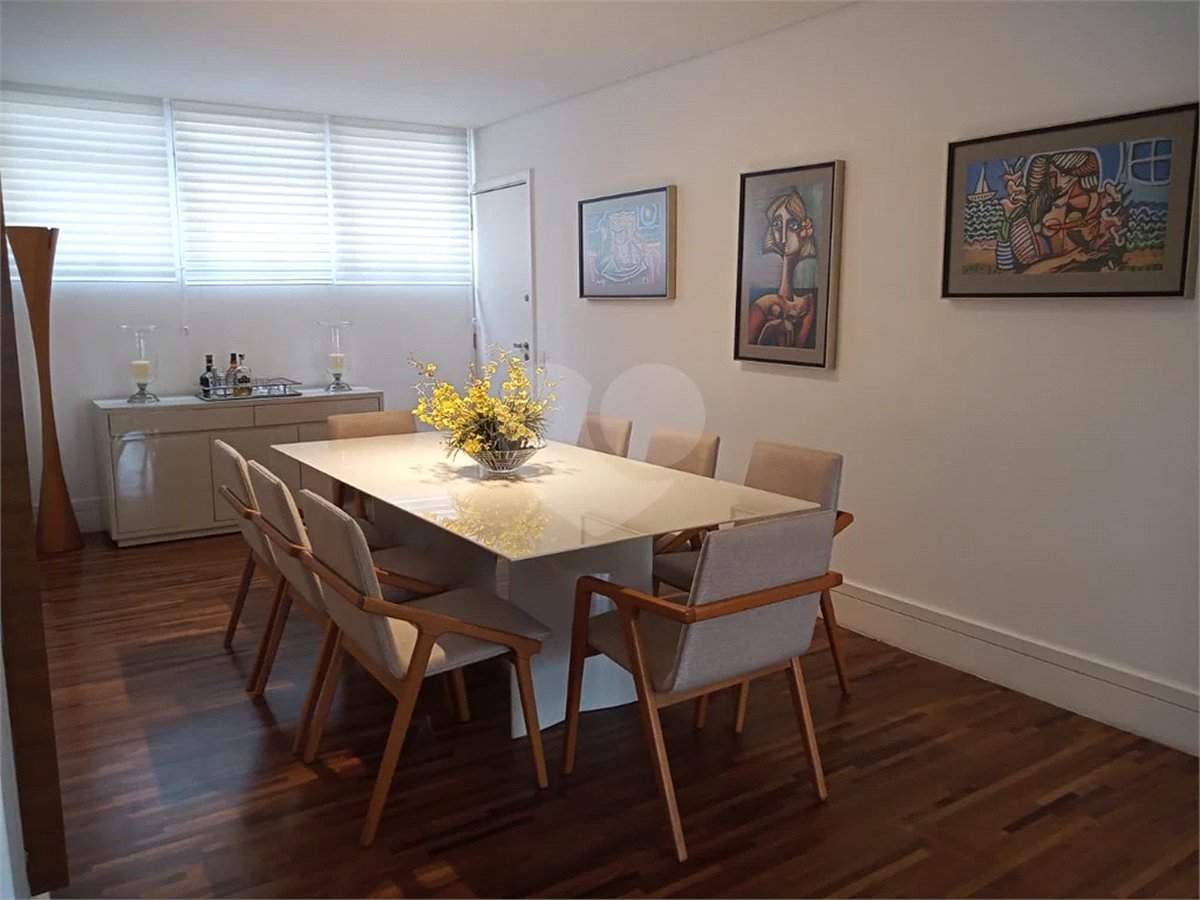Apartamento à venda com 3 quartos, sendo 1 suíte, em Higienópolis, São Paulo, SP