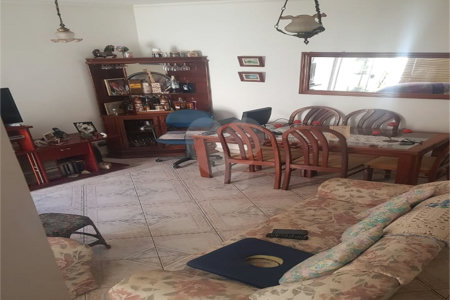 Sobrado à Venda no Parque Fehr – 3 Dormitórios e Área Gourmet em Rua Tranquila