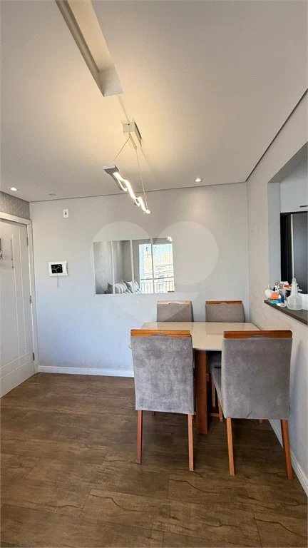 Apartamento com 48m², 2 dormitórios, 1 vaga de garagem, à venda em Itaquera.