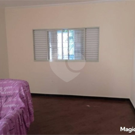 Casa com 400m², 2 dormitórios, 2 vagas de garagem, à venda na Vila Matilde.
