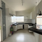 Vende-se casa no Village Damha II