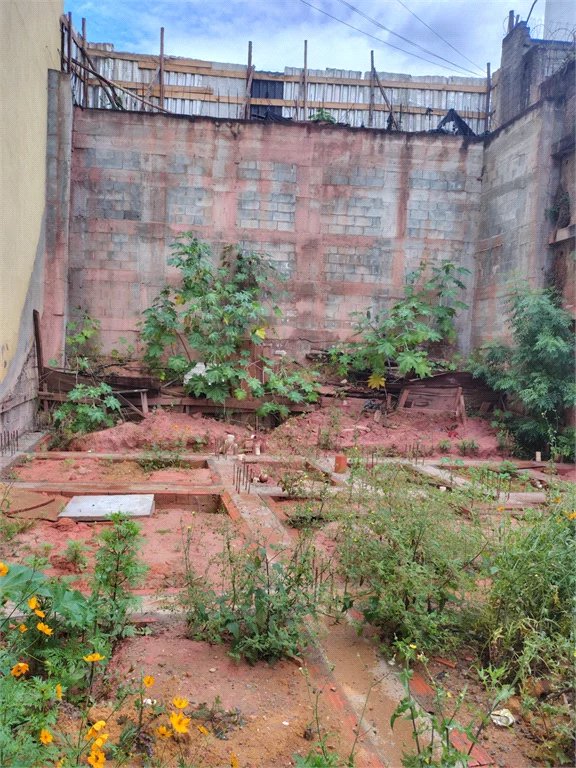 Terreno à venda em Jardim Rizzo, São Paulo, SP
