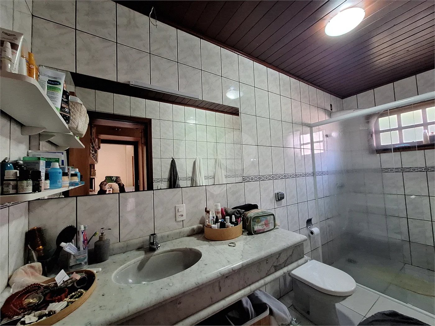 Casa para alugar com 3 quartos, sendo 1 suíte,  no condomínio Estância Marambaia, Vinhedo - SP