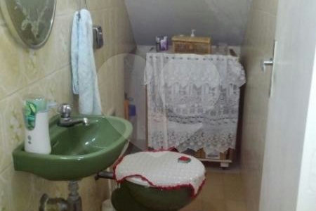 Sobrado com 180m², 3 quartos e 2 vagas