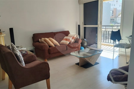 Apartamento á venda com 3 quartos no Condominio Buena Vista