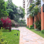 Apartamento para venda e locação de 130m² no Jardim Paulista com 2 suítes e 2 vagas.