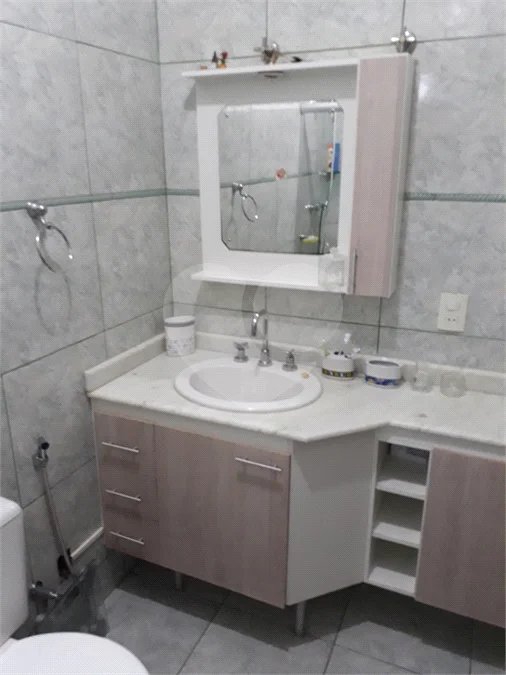 Excelente Casa Térrea no Condomínio Outeiro das Flores – Conforto, Segurança e Contato com a Natureza