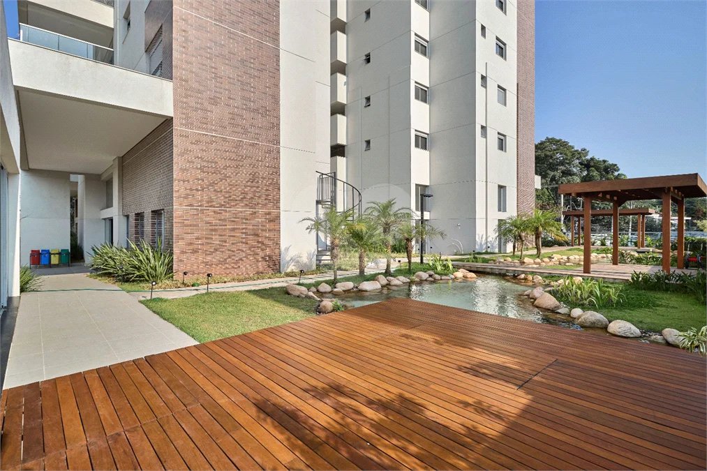 Apartamento com 155m² pronto para morar com 03 suítes e 02 vagas no Jardim Marajoara.