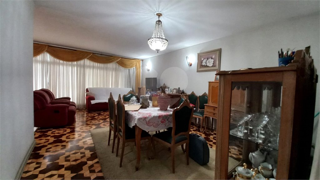 Casa Térrea com 3 quartos, 2 vagas,jardim e quintal – Próxima ao Metrô Tucuruvi e shopping Trimais