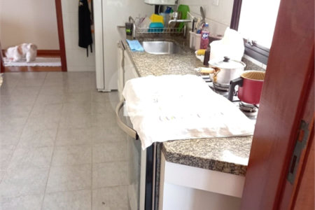 APARTAMENTO Á VENDA NO CONDOMINIO PAMPLONA, BAIRRO BOSQUE DOS EUCALIPTOS