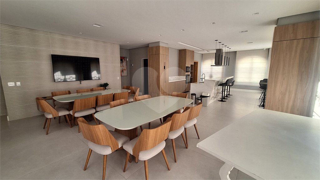 Apartamento a venda em Perdizes, 3 dormitórios, sendo 2 suítes e 2 vagas de garagem