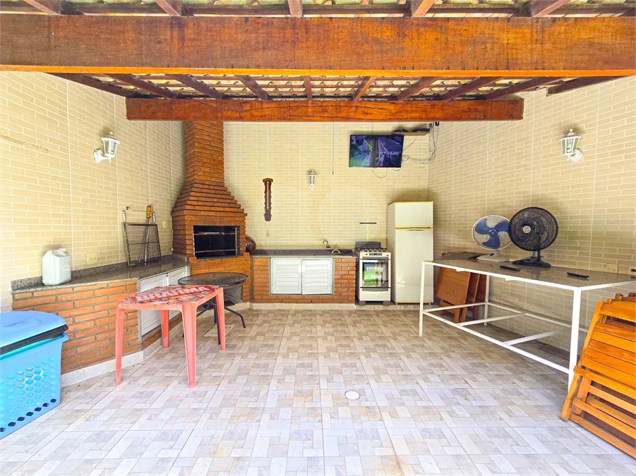 Casa em condomínio no Tucuruvi, 3 dormitórios, 1 suíte, 3 banheiros, 2 vagas e lazer com churrasqueira no condomínio