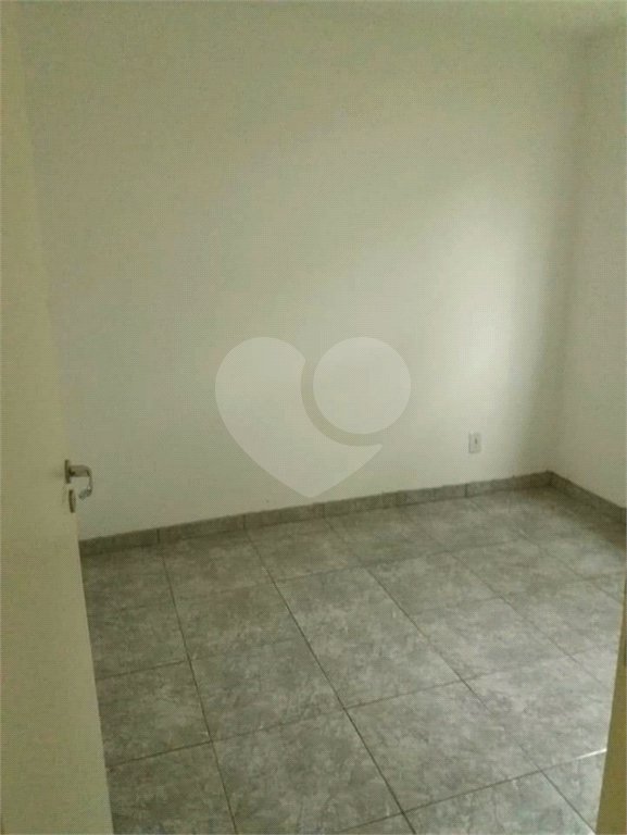 Apartamento com 2 dormitórios