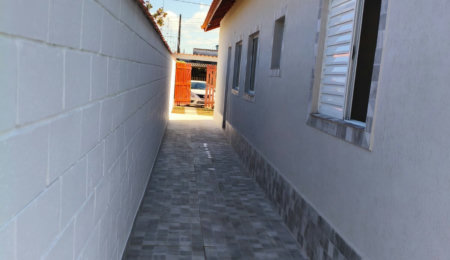 Casa à venda com 2 quartos, sendo 1 suíte, em Gaivotas, Itanhaém, SP