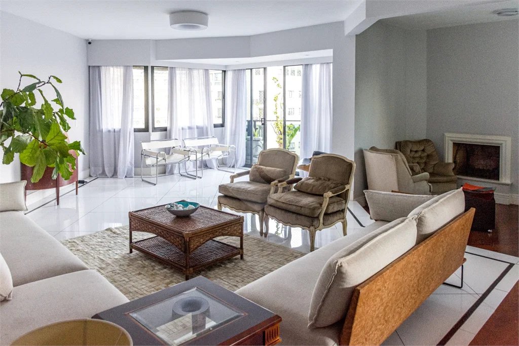 VILA NOVA CONCEIÇÃO - 216 M² - 4 VAGAS