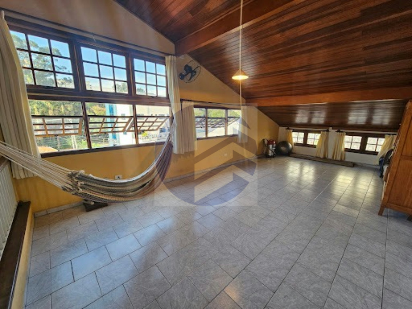 CASA À VENDA NO BUTANTÃ | 203 m² | 3 DORMITÓRIOS | 2 VAGAS