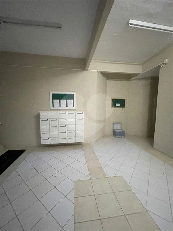 Salto- Sp - Locação - apto com 75 ms - mobiliado -Edificio Vivendas da Vila II - sexto andar - Apto mobiliado - 2 dorms, sala 2 ambiente, cozinha planejada, lavanderia, banheiro social, sacada, 01 vaga de garagem coberta - Aluguel - R$ 1.600,00 mais condominio - R$ 1.050.00 - iptu - R$ 100,00