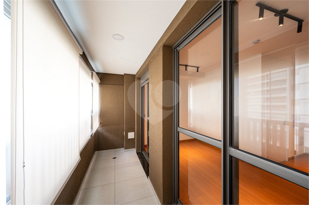 LINDO STUDIO DE 32M² PRÓXIMO DE TUDO