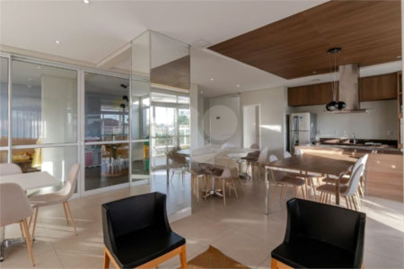 Apartamento de 02 dormitórios sendo 1 suíte