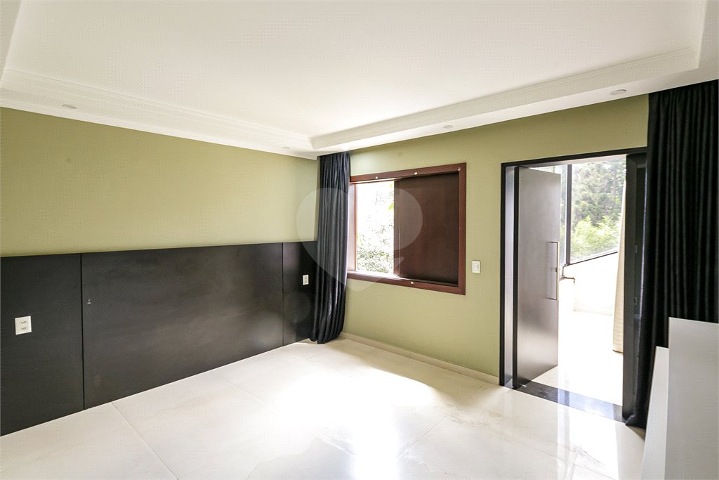Casa com 4 quartos e ótimo espaço em local nobre no Alto da Boa Vista