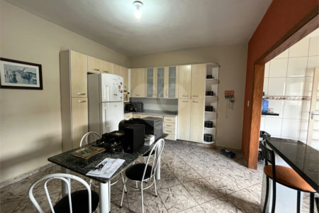 Casa a venda com 2 dormitórios na Vila São José