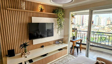 Apartamento à venda com 3 quartos, sendo 1 suíte,  em Vila Bertioga, São Paulo, SP