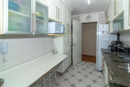 Apartamento à venda com 3 quartos, sendo 1 suíte, em Jardim Marajoara, São Paulo, SP