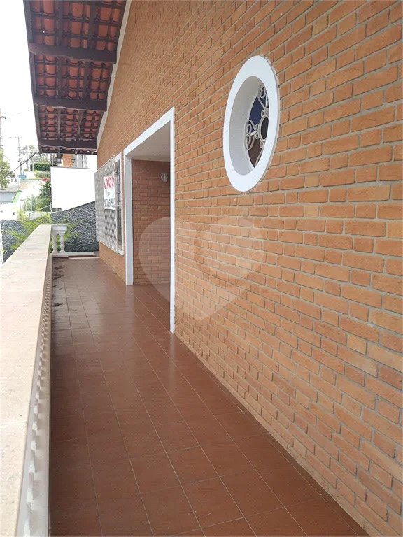 Casa à venda com 4 quartos, sendo 1 suíte,  no Centro, Vinhedo, SP