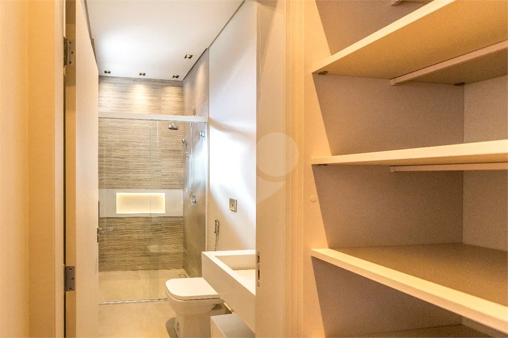 Casa à venda com 4 suítes no condomínio Jardim das Palmeiras, Bragança Paulista - SP