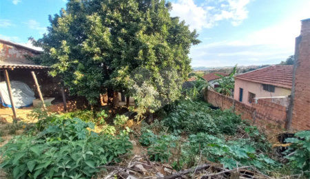 Terreno à venda em Jardim Pacaembu, São Carlos, SP