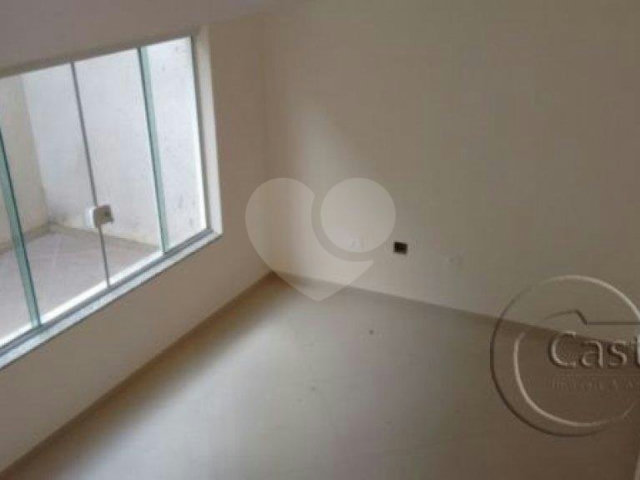 Casa em condomínio à venda com 3 quartos, sendo 1 suíte,  em Vila Prudente, São Paulo, SP