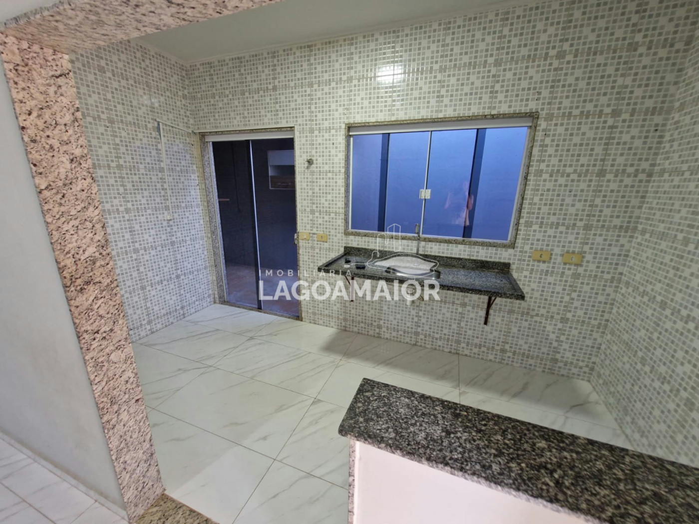 Casa à venda com 2 quartos em Parque Das Mangueiras, Três Lagoas - MS