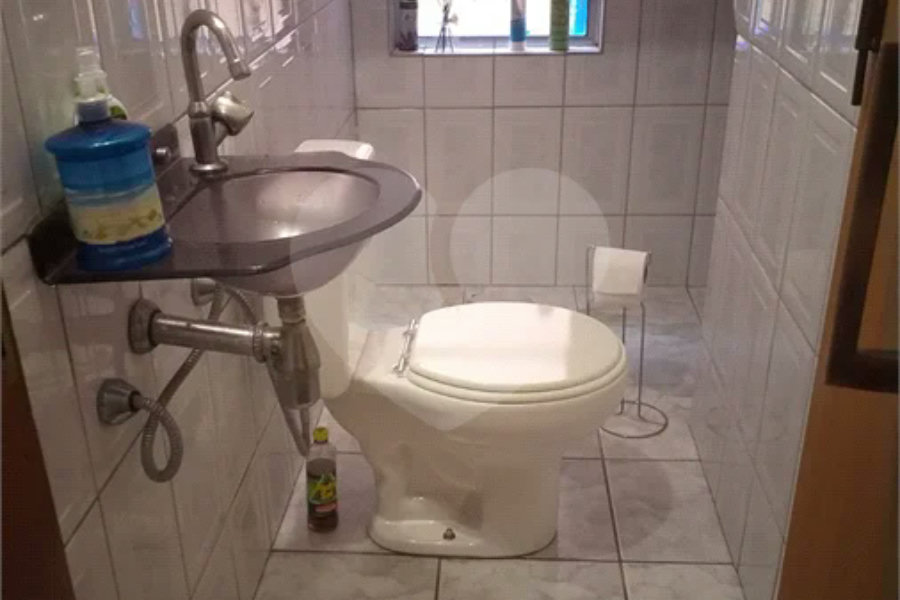 Vende-se Lindo Sobrado na Vila Santa Catarina