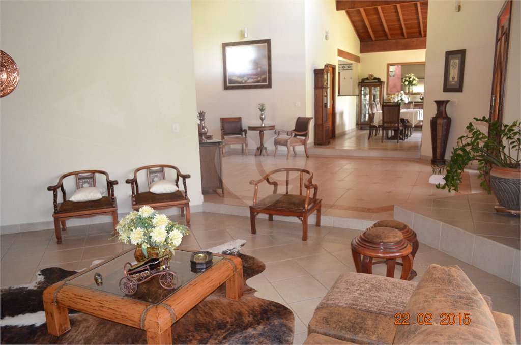 Linda casa para venda em Indaiatuba/SP com pomar.