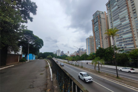 Terreno para venda no Campo Belo