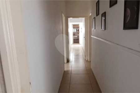 Oportunidade Única no Centro de São Carlos: Imóvel Versátil para Residência ou Negócio