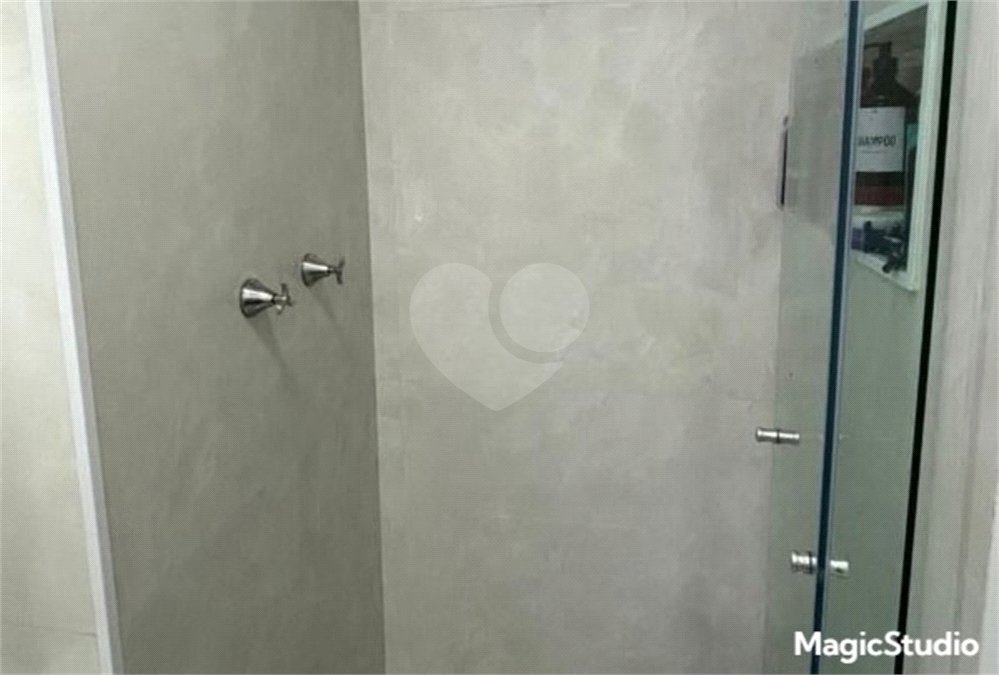 Apartamento com 57m², 2 dormitórios, sendo 1 suíte, 1 vaga, à venda no Brás.