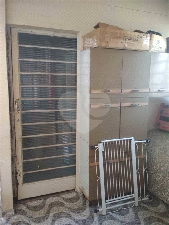 Casa térrea para venda ou locação no Jardim São Carlos V