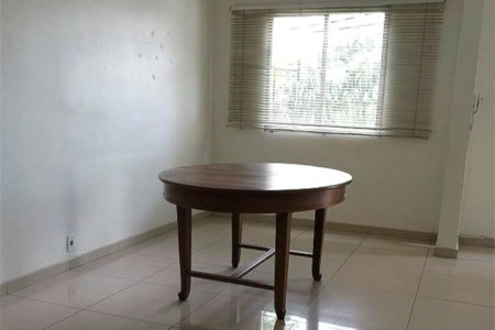 APTO À VENDA COM PREÇO ABAIXO DO MERCADO, PROX. AV. DO RIO PEQUENO C/ 02 DORMS, 01 VAGA COBERTA.